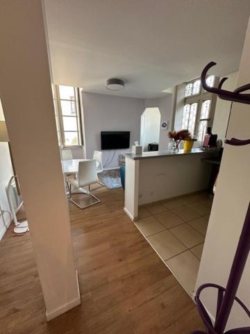 Cocon Au Calme Sur Vezere Apartment Uzerche Exterior photo