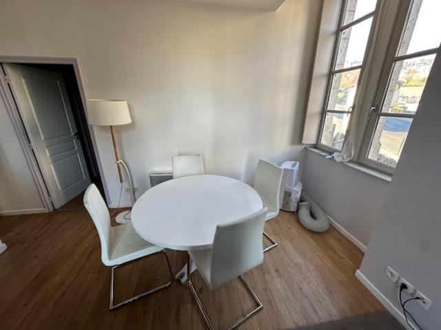 Cocon Au Calme Sur Vezere Apartment Uzerche Exterior photo