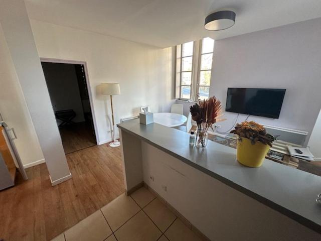 Cocon Au Calme Sur Vezere Apartment Uzerche Exterior photo